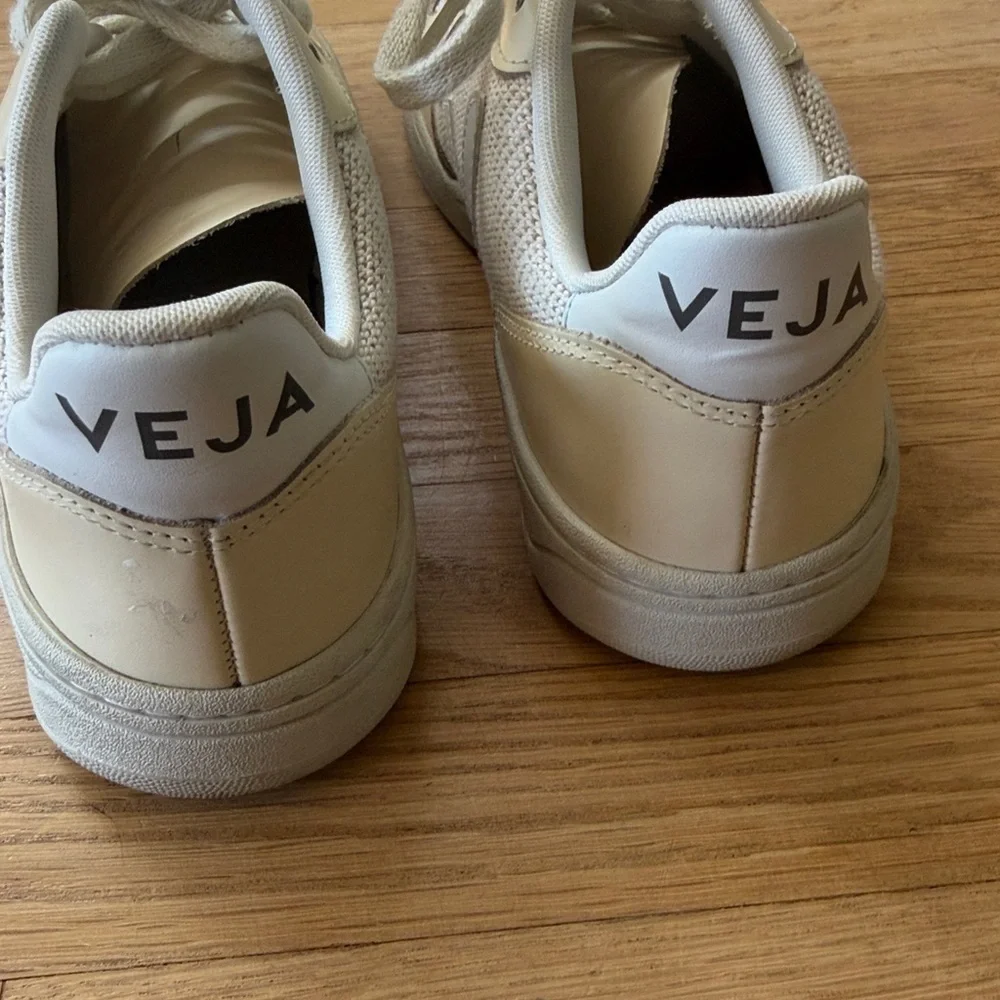 Women’s V-10 J-MESH JUTE WHITE size 6